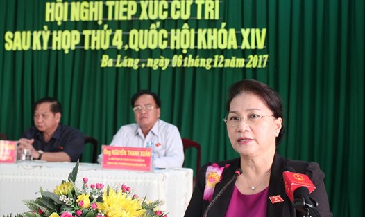 Chủ tịch Quốc hội Nguyễn Thị Kim Ngân phát biểu tại buổi tiếp xúc cử tri. Ảnh: Tr.L.