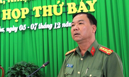 Đại tá Trần Ngọc Hạnh, Giám đốc Công an Cần Thơ trả lời chất vấn cử tri (ảnh: P.V)
