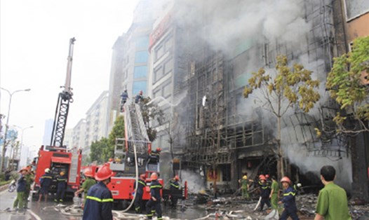 Một vụ cháy lớn xảy ra tại quán Karaoke trên đường Trần Thái Tông, Cầu Giấy vào cuối năm 2016 khiến 13 người tử vong. Ảnh: TRẦN VƯƠNG