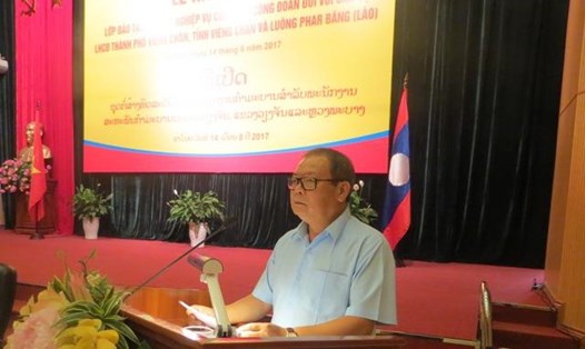 Đồng chí Trần Văn Lý - Phó Chủ tịch Tổng LĐLĐVN phát biểu chỉ đạo tại lễ khai giảng. Ảnh: Xuân Trường