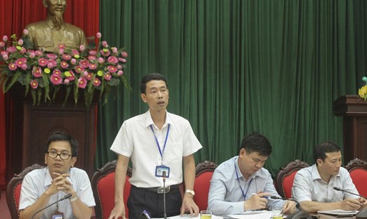 Ông Nguyễn Quang Ngọc – Phó Chủ tịch UBND quận Hà Đông thông tin báo chí về công tác quản lý trên địa bàn thời gian qua. Ảnh Trần Vương