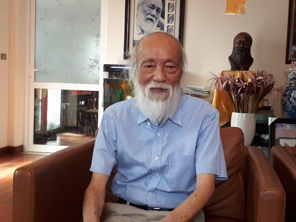 PGS Văn Như Cương cho rằng không nên "ngộ nhận" những chức danh tự phong như vậy. Ảnh Huyên Nguyễn