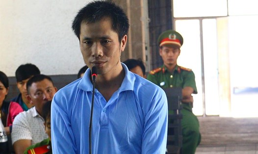 Thuận tại phiên tòa cùng ngày. Ảnh: P.V