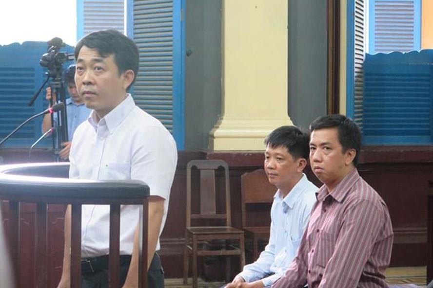 Các bị cáo trong phiên xử VN Pharma (LĐO)