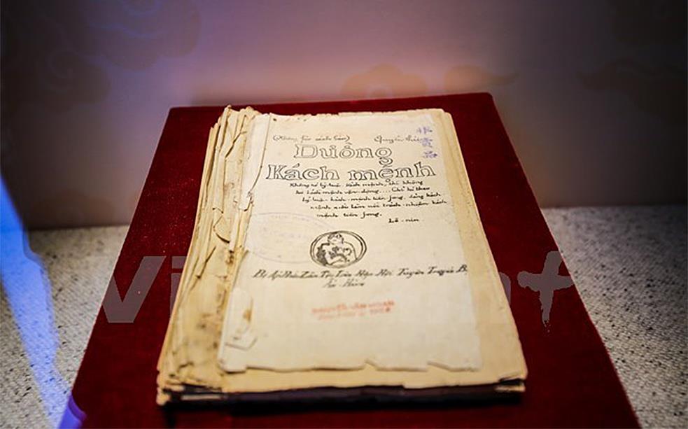 Sách "Đường Kách Mệnh" được công nhận Bảo vật quốc gia Việt Nam năm 2012, hiện đang được lưu giữ tại Bảo tàng Lịch sử Quốc gia. (Ảnh: PV/Vietnam+)