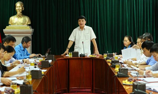 Chủ tịch Tổng LĐLĐVN Bùi Văn Cường phát biểu tại cuộc họp. Ảnh: Sơn Tùng