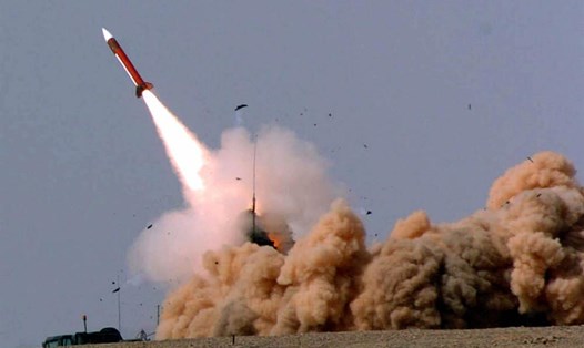 Israel nã tên lửa đánh chặn Patriot bắn hạ máy bay không người lái của lực lượng do Iran hậu thuẫn trên cao nguyên Golan. Ảnh: Getty