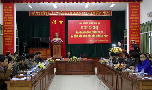 Hội nghị báo cáo công tác báo chí tỉnh Quảng Trị năm 2017. Ảnh: Hưng Thơ.