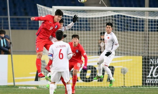 Hàng phòng ngự U23 Việt Nam đã có một trận đấu chấp nhận được trước đối thủ mạnh Hàn Quốc. Ảnh: T.H