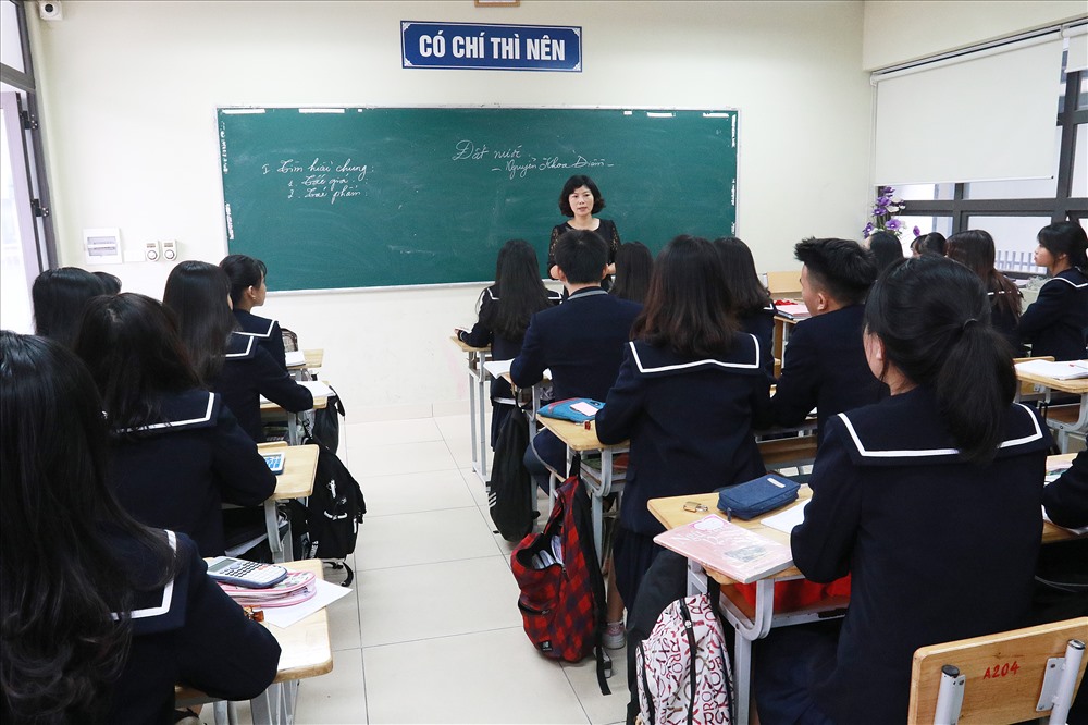 Cô trò Trường THCS&THPT Lương Thế Vinh cơ sở 1-Tân Triều trong tiết Ngữ văn. Ảnh: Hải Nguyễn