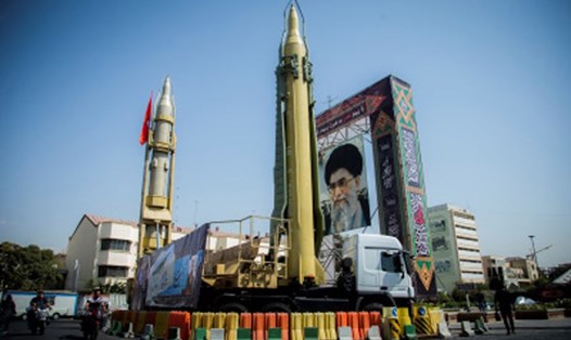 Mỹ dọa đơn phương rút khỏi thỏa thuận hạt nhân Iran. Ảnh: Reuters