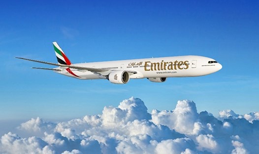Máy bay của hãng hàng không Emirates. Ảnh: CNN