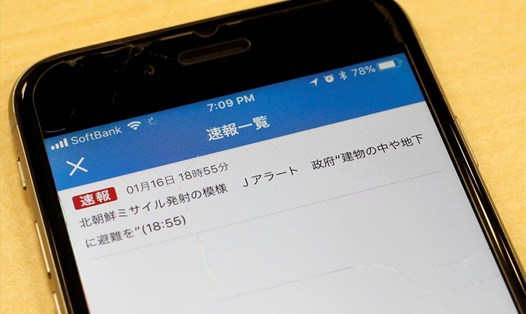 Tin nhắn cảnh báo xảy ra phóng tên lửa của đài NHK, Nhật Bản phát nhầm hôm 16.1. Ảnh: Reuters