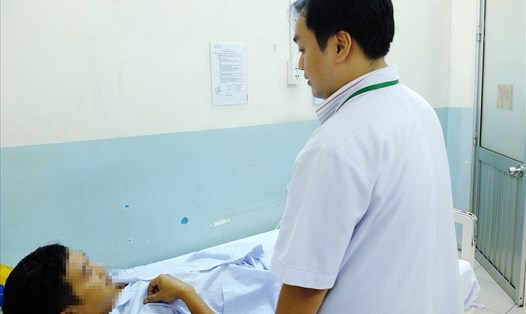 Một bệnh nhân điều trị do nuốt phải dị vật tại Bệnh viện Bình Dân