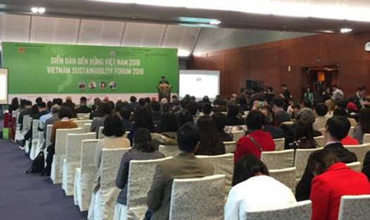Diễn đàn Phát triển bền vững Việt Nam 2018 với chủ đề “Nhìn lại mô hình tăng trưởng thịnh vượng, bền vững môi trường và hoà nhập xã hội”. Ảnh: A.C
