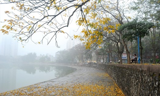 Độ ẩm tăng cao, Hà Nội và Bắc Bộ oi bức, mưa phùn và sương mù, nhiệt độ thấp nhất từ 15-18 độ C. Ảnh minh họa
