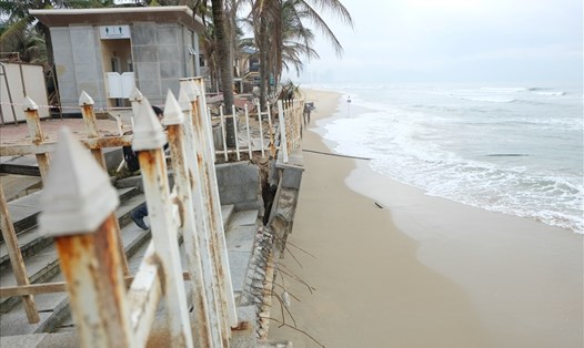 Biển Đà Nẵng bị sạt lở