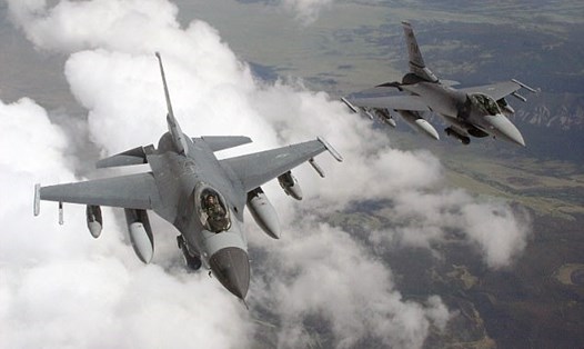 Hai chiến đấu cơ F-16. Ảnh: US.A.F