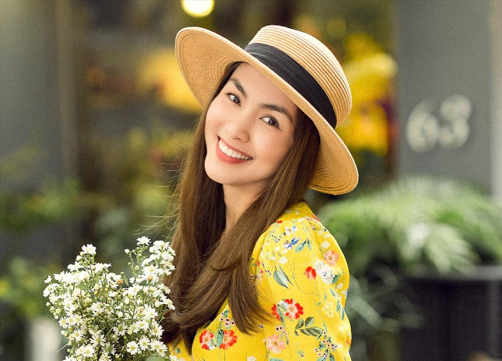 Tăng Thanh Hà với nụ cười tỏa nắng. Ảnh: Chanh Nguyễn