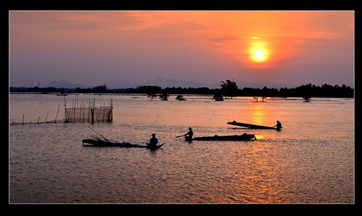 Đồng đất An Giang trở thành biển nước khi nước từ thượng nguồn sông Mekong đổ về.