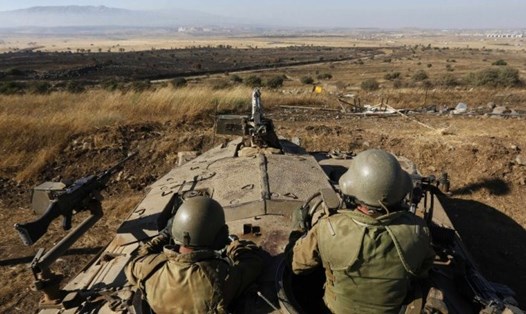 Binh sĩ trên biên giới Israel - Syria. Ảnh: Reuters
