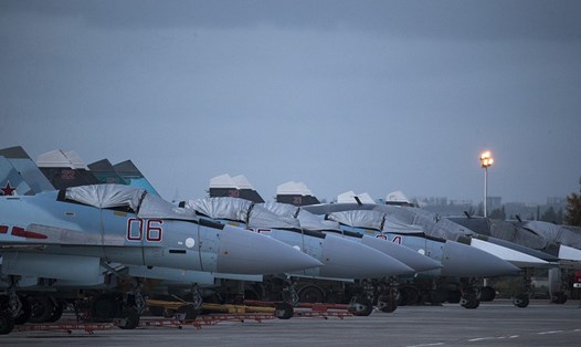 Căn cứ không quân Hmeimim của Nga ở Syria. Ảnh: AP