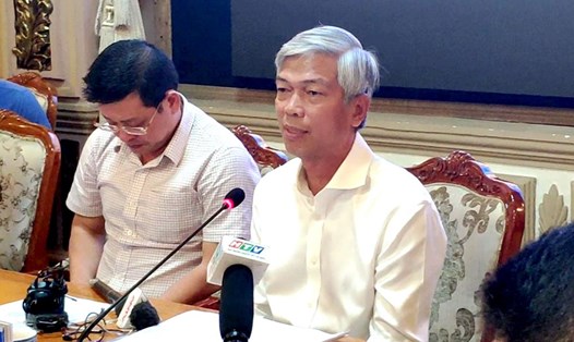 Ông Võ Văn Hoan trả lời tại họp báo chiều ngày 1.10.