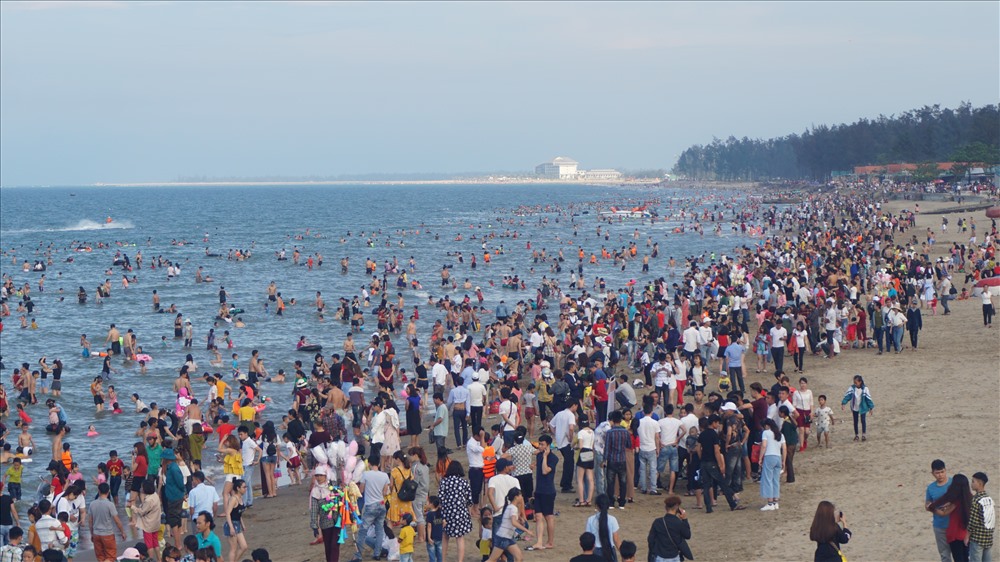 Biển Cửa Lò 2018. Ảnh: Quang Đại