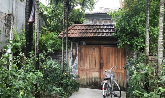 Một cánh cổng ở làng homestay An Bàng. Ảnh: H.V.M