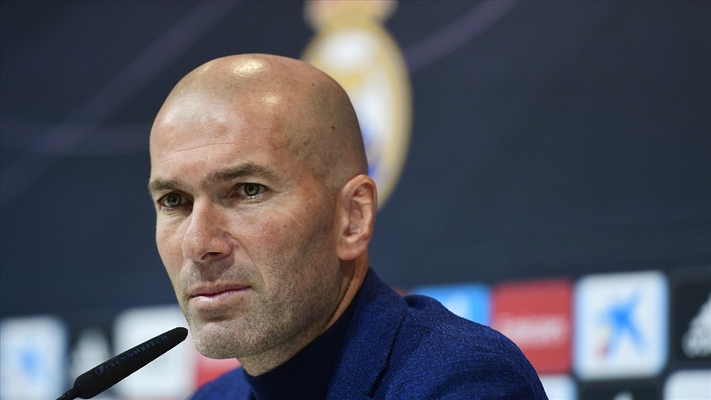 HLV Zinedine Zidane đang khá rảnh rang sau khi chia tay Real Madrid.