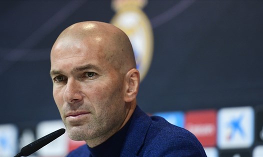 HLV Zinedine Zidane đang khá rảnh rang sau khi chia tay Real Madrid.
