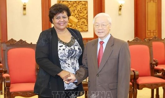 Tổng Bí thư Nguyễn Phú Trọng tiếp đồng chí Olga Lidia Tapia Iglesia. Ảnh:  TTXVN. 