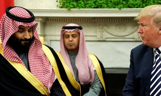 Tổng thông Donald Trump đón Thái tử Saudi Arabia Mohammed bin Salman tại Phòng Bầu Dục, ngày 20.3.2018. Ảnh: Reuters