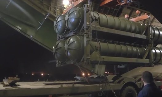 Hình ảnh S-300 Nga chuyển giao cho Syria. Ảnh: Sputnik