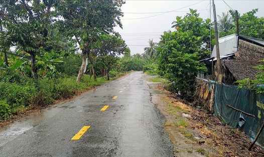 Một tuyến đường nông thôn đi vào ấp Phú Hòa, xã Long Đức, TP.Trà Vinh)