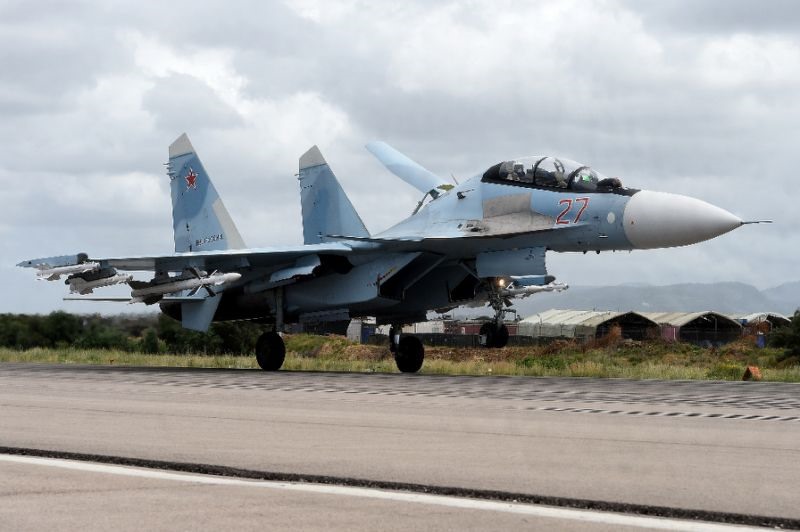 Máy bay Nga tiến hành cuộc không kích đầu tiên tại Syria hồi tháng 9.2015. Ảnh: AFP. 
