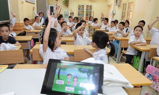 Cần môi trường, phương pháp với độ tuổi phù hợp để trẻ học ngôn ngữ thứ 2. Ảnh minh hoạ: Hải Nguyễn