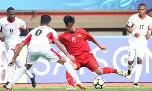 Việt Nam trong trận đấu gặp Jordan khi để thua 1-2 trong trận ra quân giải U19 châu Á. Ảnh: AFC.