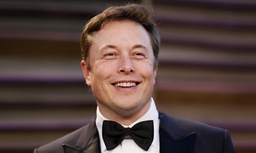 Sau lùm kiện cáo với Ủy ban Chứng khoán và Hối đoái Mỹ, hãng ôtô của tỉ phú Elon Musk báo lãi kỷ lục.
