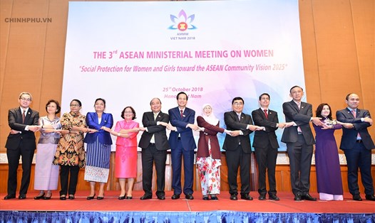 Thủ tướng dự khai mạc Hội nghị Bộ trưởng phụ nữ ASEAN (Ảnh: VGP)