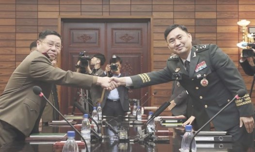 Hàn Quốc và Triều Tiên đàm phán hủy 22 trạm canh gác ở biên giới. Ảnh: AP. 