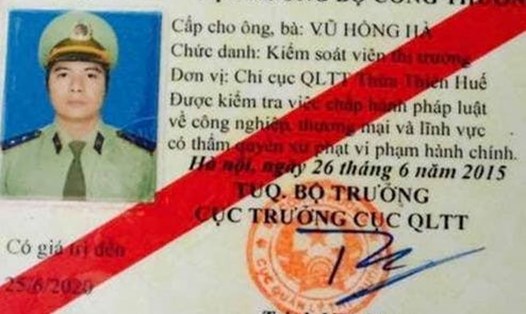 Cán bộ QLTT của Chi cục QLTT tỉnh Thừa Thiên - Huế lợi dụng thẻ ngành để lừa đảo chiếm đoạt tài sản và đã bị khởi tố hình sự. Ảnh: PV