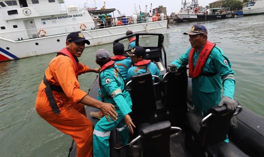 Tìm kiếm cứu hộ vụ rơi máy bay Lion Air, Indonesia. Ảnh: AFP