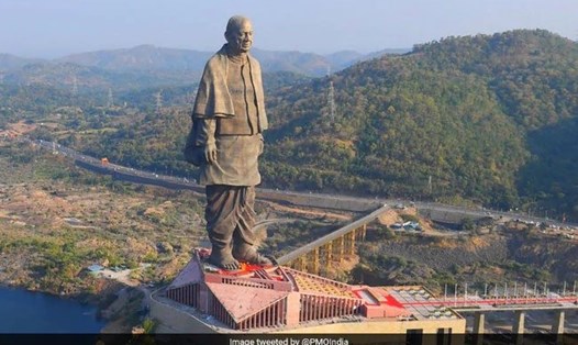 Bức tượng cao nhất thế giới ở Ấn Độ. Ảnh: NDTV