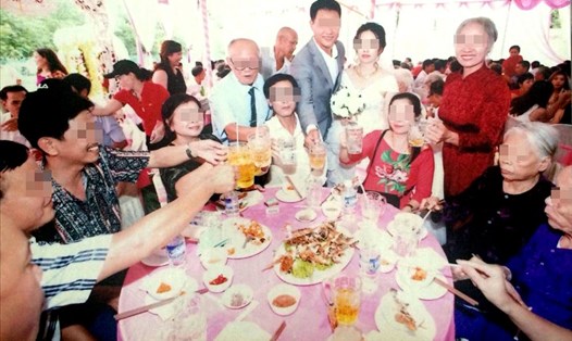 Hình ảnh đám cưới tại nhà ông Nguyễn Văn Nhiên vào trưa ngày 8.7.2018. Ảnh: T.Liên.