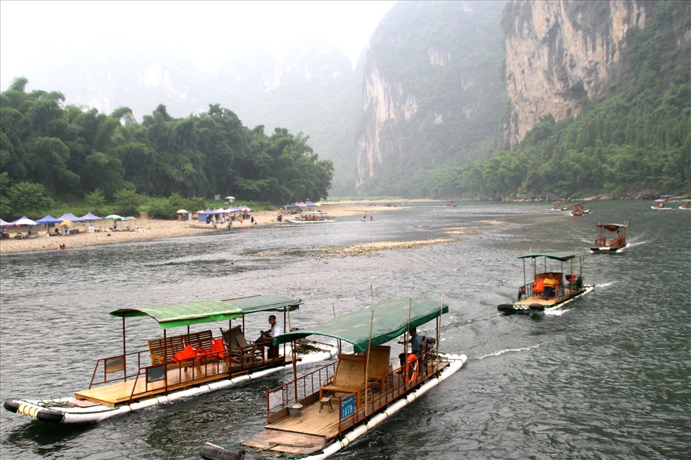 Li Giang, nơi được mệnh danh là cảnh đẹp nhất thế gian ở Quế Lâm. Ảnh: H.V.M