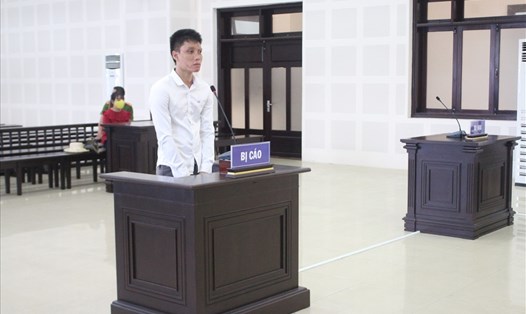 Bị cáo Dương Văn Tuấn tại tòa. (ảnh: Hoàng Vinh) 