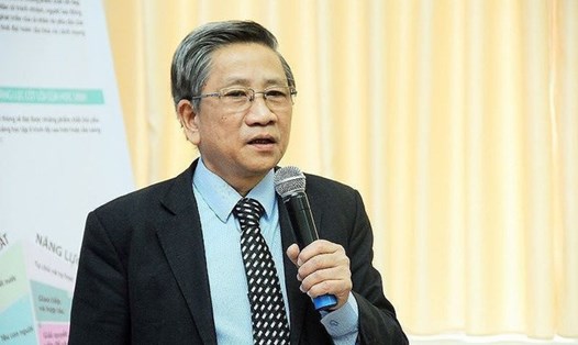 GS Nguyễn Minh Thuyết chia sẻ trong chương trình giáo dục phổ thông và s