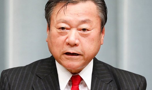 Bộ trưởng Yoshitaka Sakurada. Ảnh: Kyodo