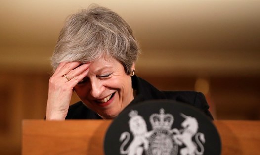 Thủ tướng Anh Theresa May trong cuộc họp báo ngày 15.11 ở số 10 phố Downing. Ảnh: Reuters